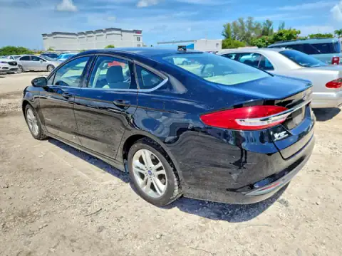 3FA6P0LU4JR219412 — 2018 Ford Fusion, фото 2 з Copart, Незначні вм’ятини й подряпини