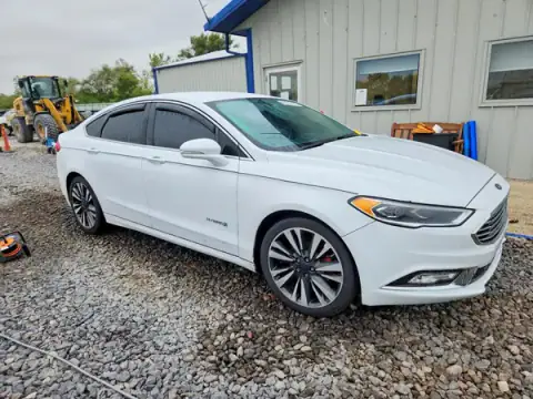3FA6P0RU5JR205994 — 2018 Ford Fusion, zdjęcie 4 z Copart 30.09.2026, Uszkodzenia podwozia