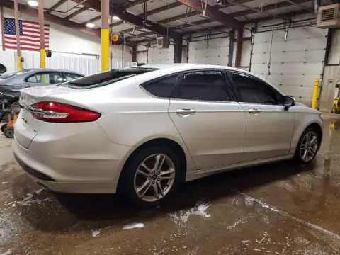 3FA6P0H71JR164355 — 2018 Ford Fusion, zdjęcie 3 z Copart, Grad