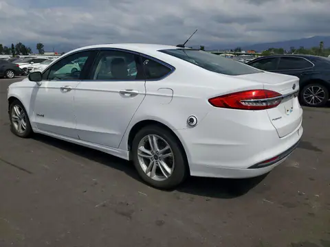 3FA6P0LU0JR172105 — 2018 Ford Fusion, photo 2 from Copart 21.10.2026, Front end