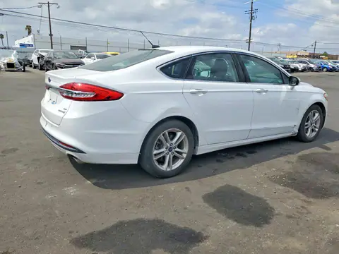3FA6P0LU0JR172105 — 2018 Ford Fusion, photo 3 from Copart 21.10.2026, Front end