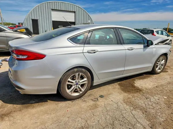 3FA6P0HD6JR150120 — 2018 Ford Fusion, фото 3 с аукциона Copart, Передняя часть