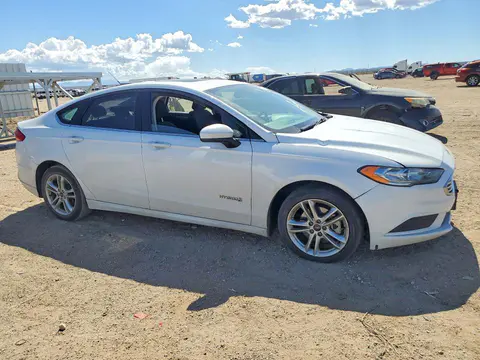 2018 Ford Fusion VIN 3FA6P0LUXJR116317 фото 4