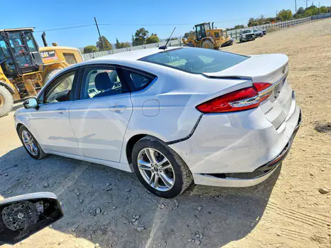 3FA6P0H79JR277647 — 2018 Ford Fusion, zdjęcie 2 z Copart 27.10.2026, Tył