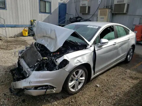 3FA6P0H78JR242596 — 2018 Ford Fusion, Parte delantera (Front End), fotos antes de reparar