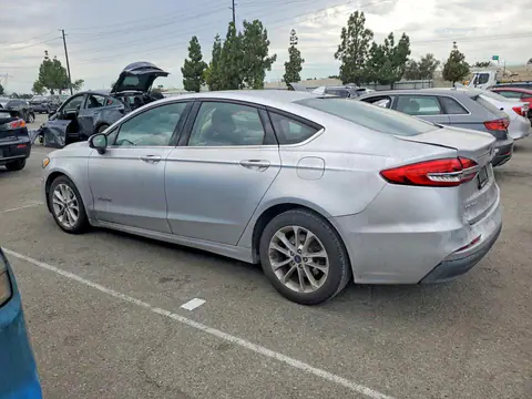 3FA6P0LU4KR119568 — 2019 Ford Fusion, photo 2 from Copart 15.10.2026, Front end