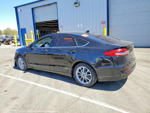 2019 Ford Fusion VIN 3FA6P0LU4KR109901 фото 2