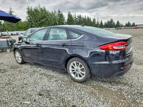 3FA6P0LU4KR117447 — 2019 Ford Fusion, zdjęcie 2 z Copart 25.09.2026, Przód