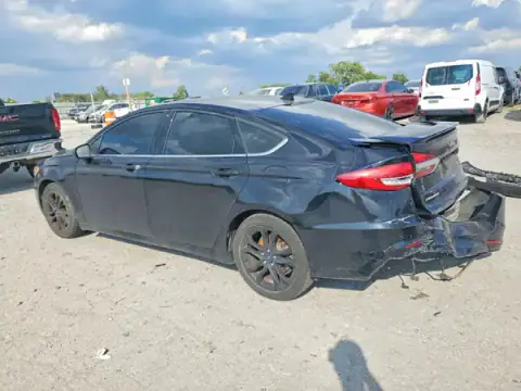 3FA6P0HD3KR280406 — 2019 Ford Fusion, photo 2 from Copart, Rear end