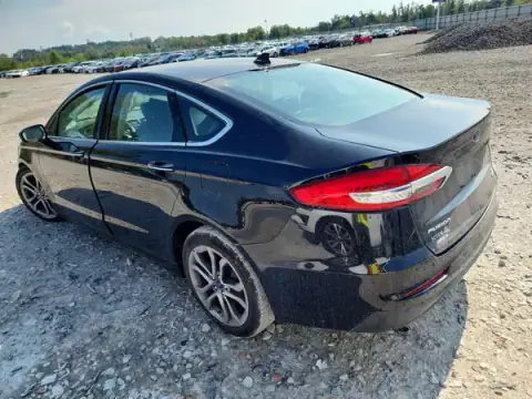3FA6P0CD6KR232017 — 2019 Ford Fusion, zdjęcie 2 z Copart, Przód