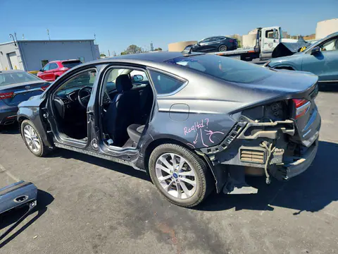 2020 Ford Fusion VIN 3FA6P0HD2LR149484 фото 2