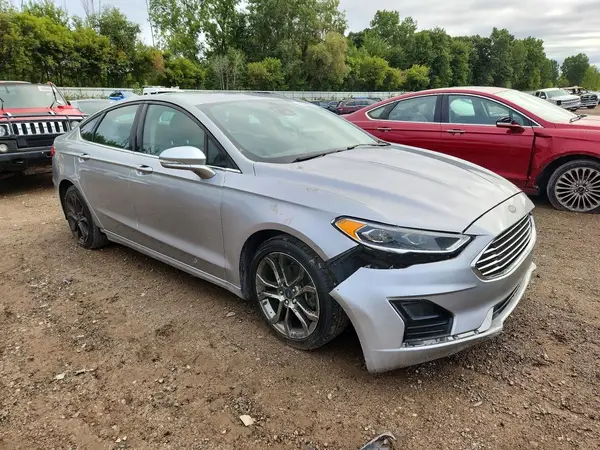 3FA6P0CD2LR175896 — 2020 Ford Fusion, фото 4 с аукциона Copart 15.10.2026, Боковая часть
