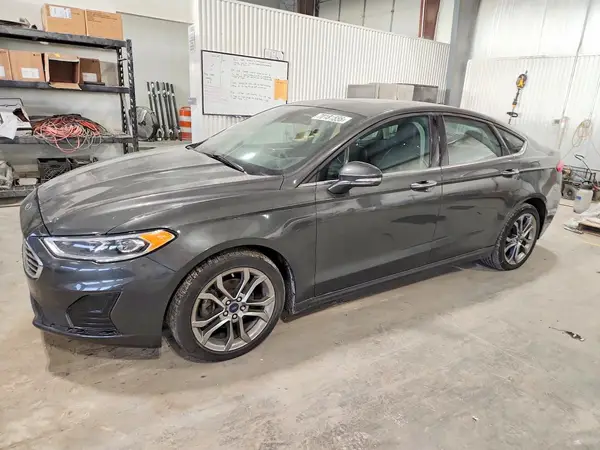 3FA6P0CD8LR115458 Ford Fusion 2020 — Minor dents and scratches damage, before-repair photo