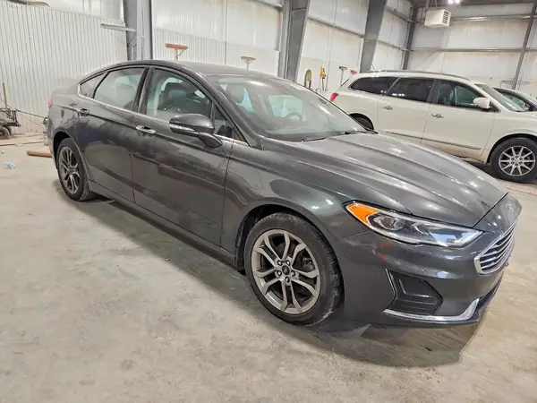 3FA6P0CD8LR115458 — 2020 Ford Fusion, photo 4 from Copart, Minor dents and scratches