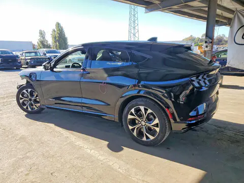 2021 Ford Mustang Mach-E VIN 3FMTK3R70MMA57984 фото 2