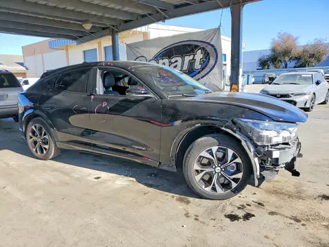 2021 Ford Mustang Mach-E VIN 3FMTK3R70MMA57984 фото 4