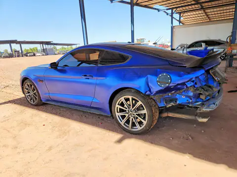 1FA6P8CF0F5388367 — 2015 Ford Mustang, photo 2 from Copart 20.10.2026, Rear end