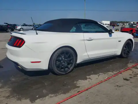 1FATP8FF6H5310161 — 2017 Ford Mustang, zdjęcie 3 z Copart, Przód