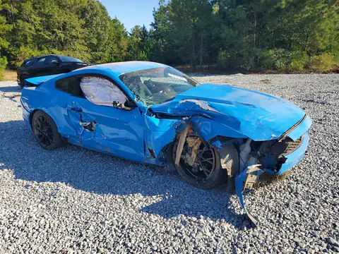 1FA6P8AM0H5322003 — 2017 Ford Mustang, photo 4 from Copart, All-over damage