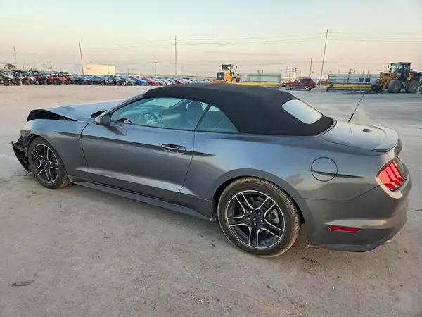 1FATP8UH3M5122325 — 2021 Ford Mustang, photo 2 from Copart, Front end