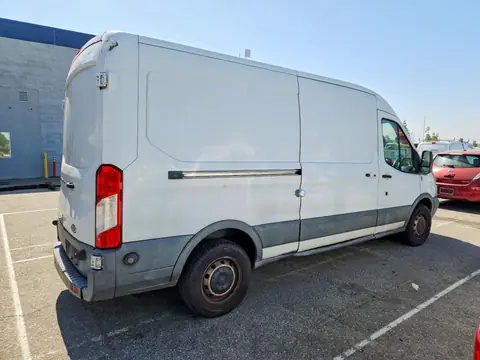 1FTNR2CG8FKA62517 — 2015 Ford Transit, zdjęcie 3 z Copart 15.10.2026, Przód
