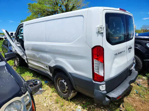 2016 Ford Transit VIN 1FTYE1ZM9GKB12045 фото 2