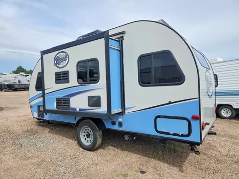 4X4TRPU18JL020649 — 2018 Foresriver R-POD, foto 3 de Copart 28.10.2026, Parte delantera