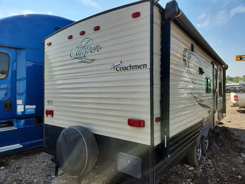 5ZT2CWKB1HJ114577 — 2017 Forest River Clipper, photo 4 from Copart 06.10.2026, Hail