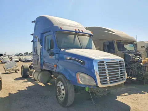 2014 FREIGHTLINER CASCADIA VIN 3AKJGLDV7ESFL8028 фото 4
