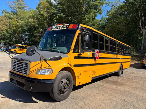 2014 FREIGHTLINER CHASSIS VIN 4UZABRDUSECFG4159 фото 2