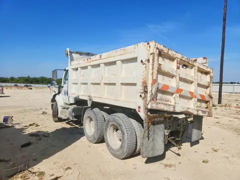 2015 FREIGHTLINER M2 VIN 1FVHC5DV7FHGS1105 фото 2