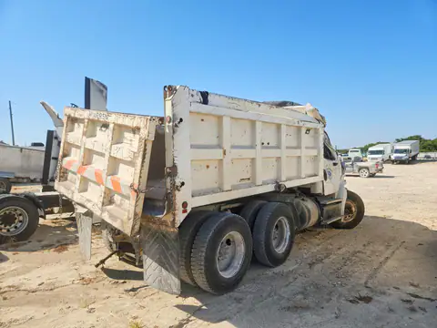 2015 FREIGHTLINER M2 VIN 1FVHC5DV7FHGS1105 фото 3
