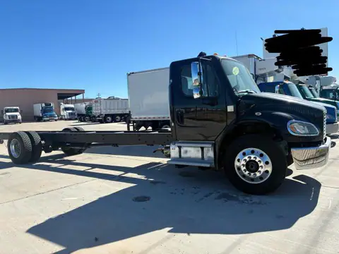 3ALACXFC2JDJZ5909 — 2018 Freightliner M2, Мелкие вмятины i царапины (Minor Dent/Scratches), zdjęć przed naprawą