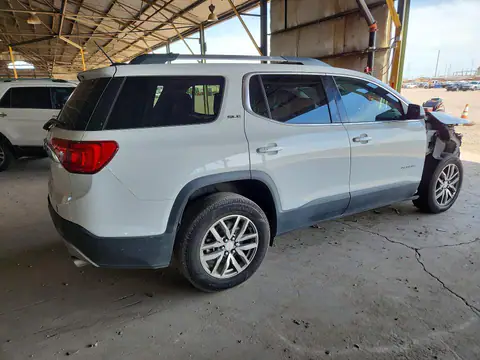 1GKKNLLS0HZ163865 — 2017 GMC Acadia, foto 3 de Copart 26.10.2026, Parte delantera