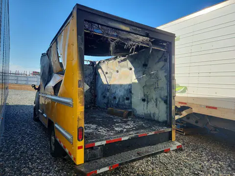 1GD07RFP4K1186235 — 2019 GMC Savana, фото 2 з Copart 22.10.2026, Пожежа