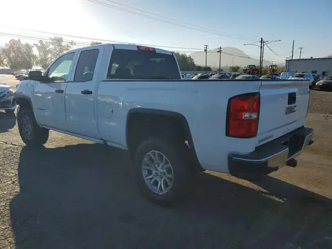 2017 GMC Sierra VIN 1GTV2LEC8HZ174071 фото 2
