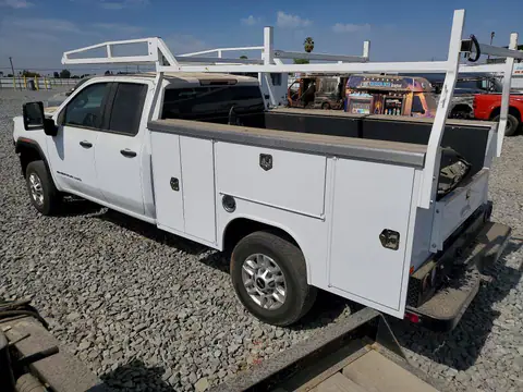1GD58LE73RF119057 — 2024 GMC Sierra, фото 2 с аукциона Copart 07.10.2026, ПЕРЕДНЯЯ ЧАСТЬ
