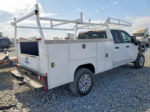 1GD58LE73RF119057 — 2024 GMC Sierra, фото 3 с аукциона Copart 07.10.2026, ПЕРЕДНЯЯ ЧАСТЬ