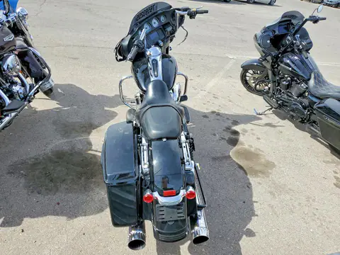 1HD1KBC33HB668213 — 2017 Harley-Davidson FLHX, фото 4 з Copart 26.10.2026, Передня частина