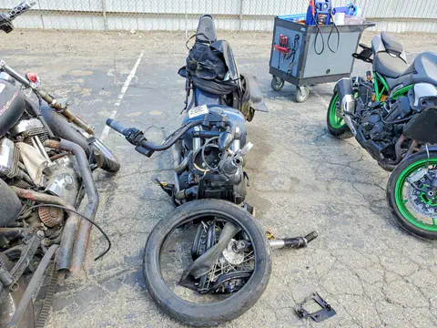 2019 Harley-Davidson FXBB VIN 1HD1YJJ60KB030370 фото 2