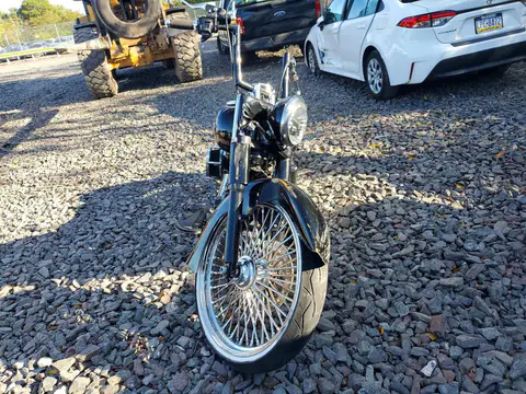 1HD1JRV18HB040171 — 2017 Harley-Davidson Softail, photo 2 from Copart 26.10.2026, Rollover