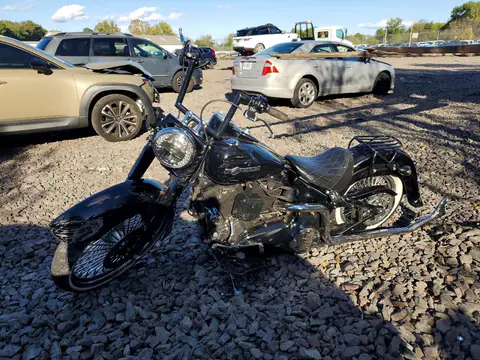 1HD1JRV18HB040171 — 2017 Harley-Davidson Softail, photo 3 from Copart 26.10.2026, Rollover