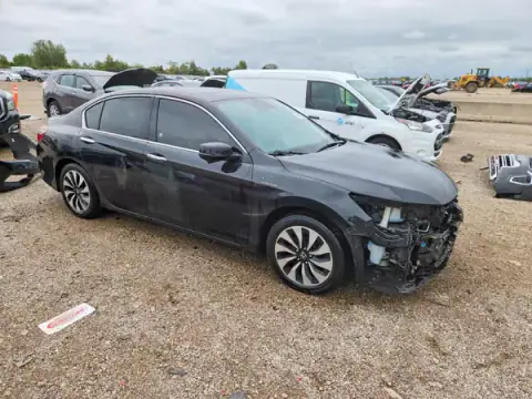 JHMCR6F58HC014875 — 2017 Honda Accord, zdjęcie 4 z Copart, Przód