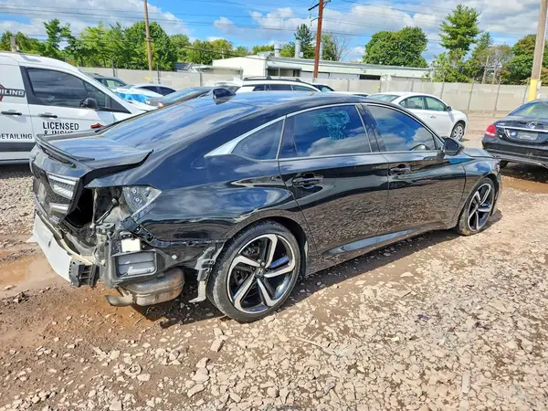 1HGCV2F32JA011459 — 2018 Honda Accord, zdjęcie 3 z Copart, Tył
