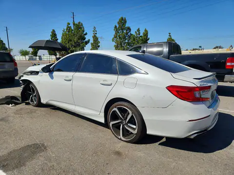 1HGCV1F39MA038608 — 2021 Honda Accord, foto 2 de Copart 20.10.2026, Parte delantera