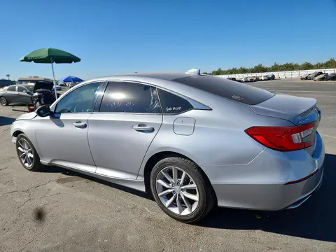 2021 Honda Accord VIN 1HGCV1F10MA035045 фото 2