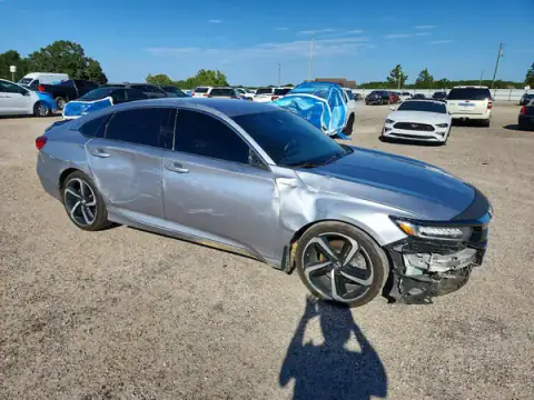 1HGCV1F32MA100835 — 2021 Honda Accord, photo 4 from Copart, Front end