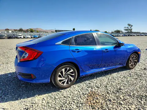 19XFC2F70GE244475 — 2016 Honda Civic, photo 3 from Copart 19.10.2026, Front end
