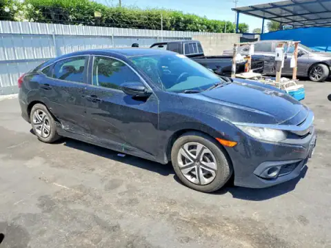 2HGFC2F60HH540899 — 2017 Honda Civic, foto 4 de Copart 22.09.2026, Lateral