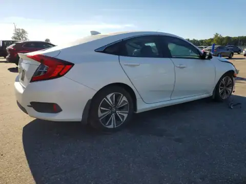 2HGFC1F79HH632323 — 2017 Honda Civic, photo 3 from Copart, Front end